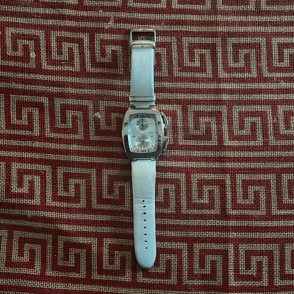 Guess Watch